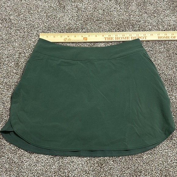 NWT Outdoor Voices The Exercise 3” Skort Evergreen Medium - Picture 5 of 13